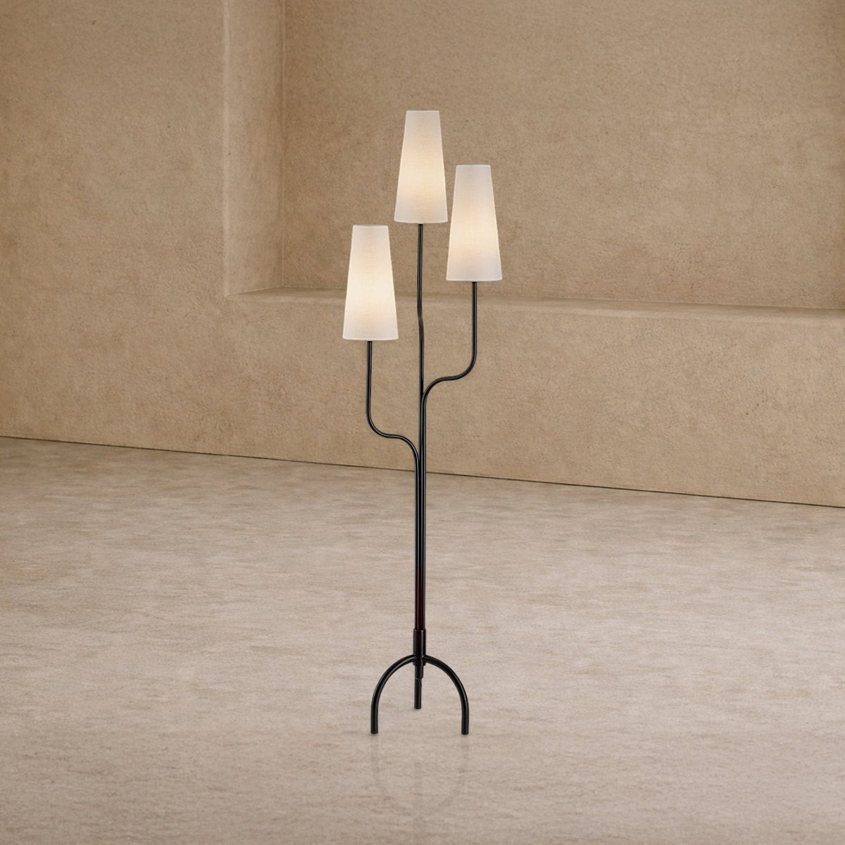 Poiset Floor Lamp - Black Matt Metal
