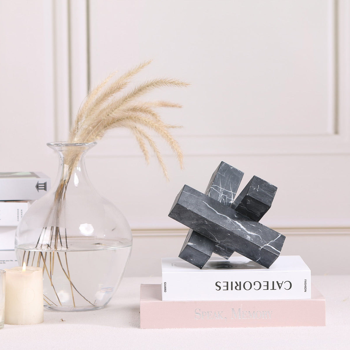 Jada Sculpture - Black Marble