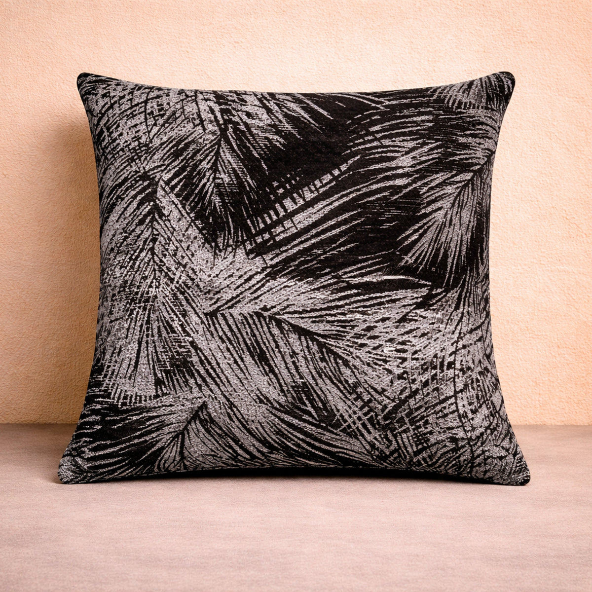 Palmbeach Cushion - Black and White