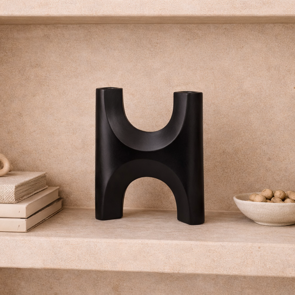 Savier Small Vase - Black Ceramic